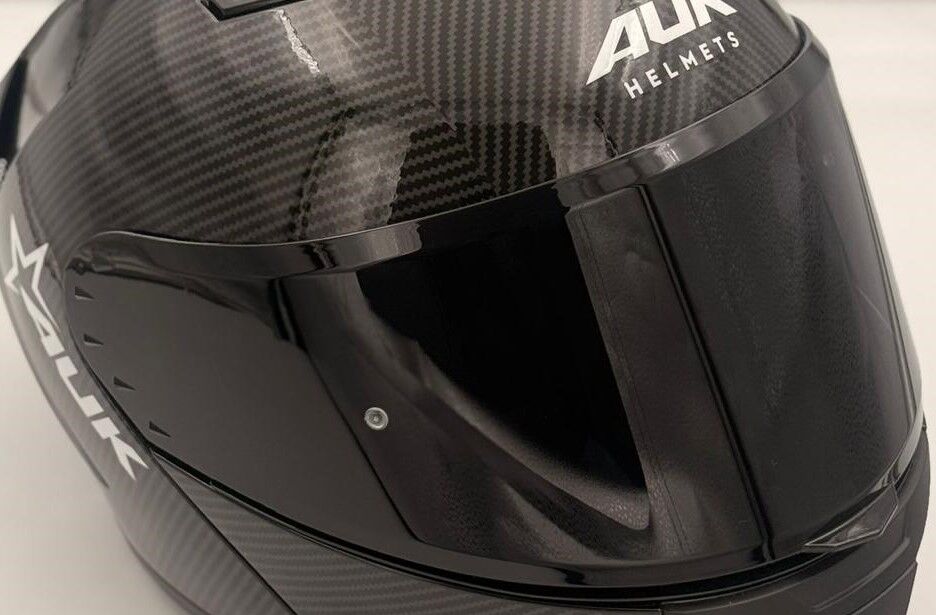AUK 01 KASK CAMI SİYAH